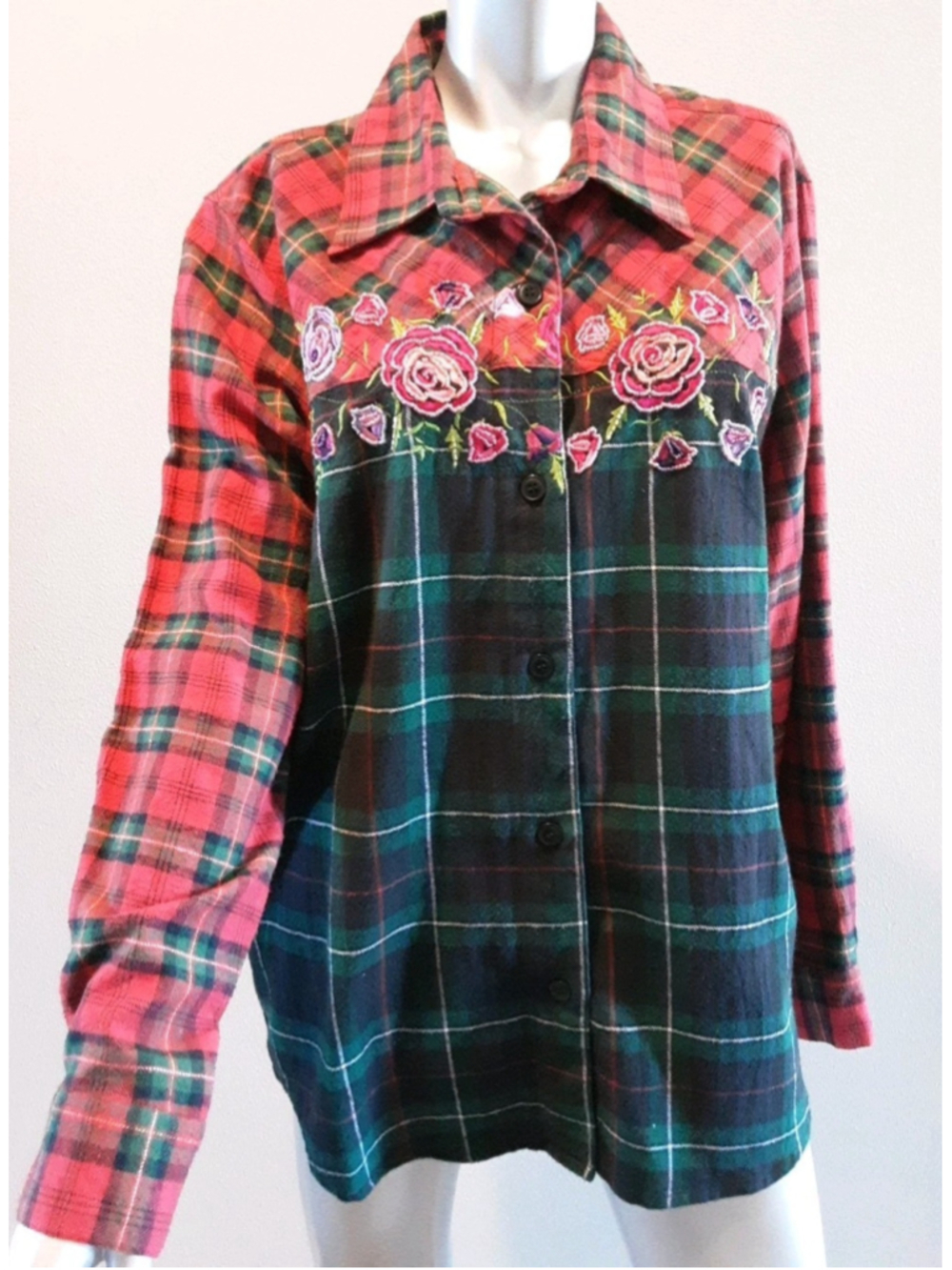 QUACKER FACTORY-Embroidered Roses Red Green Plaid Flannel Shirt Boho Glam-Sz Med